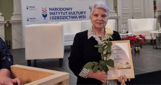 Gratulacje dla Pani Elżbiecie Jach z Grupy Literackiej „Wiklina”