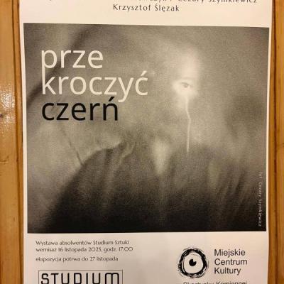 Wernisaż wystawy „Przekroczyć czerń”