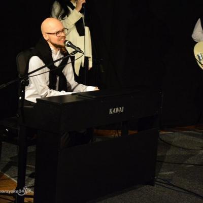 Koncert Mateusza Kuca z zespołem 